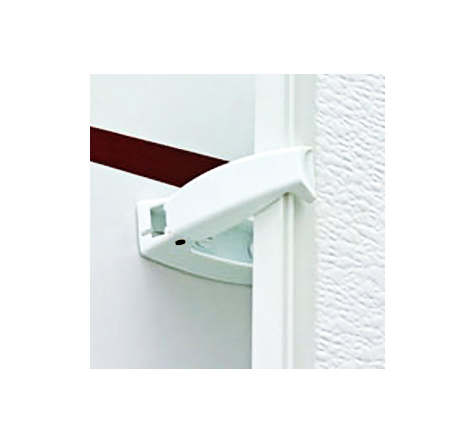 Camco Baggage Door Catches White 2pk
