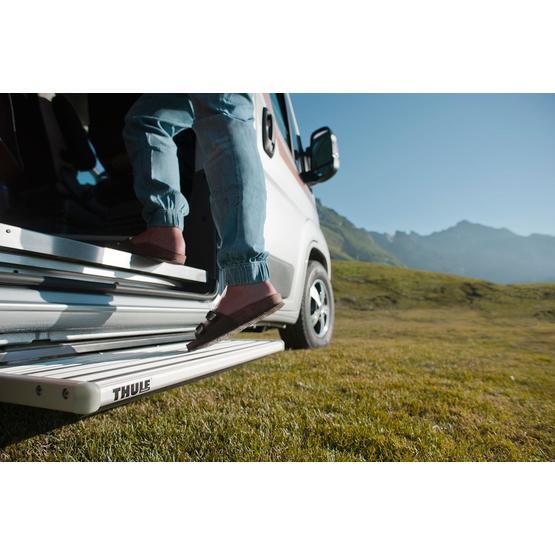 Thule Electric Folding Step 550mm