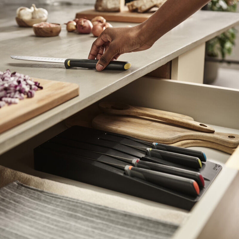 Joseph Elevate Knives Store