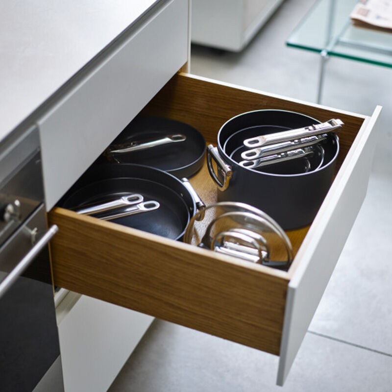 Joseph Space Saucepan Set with Folding Handles