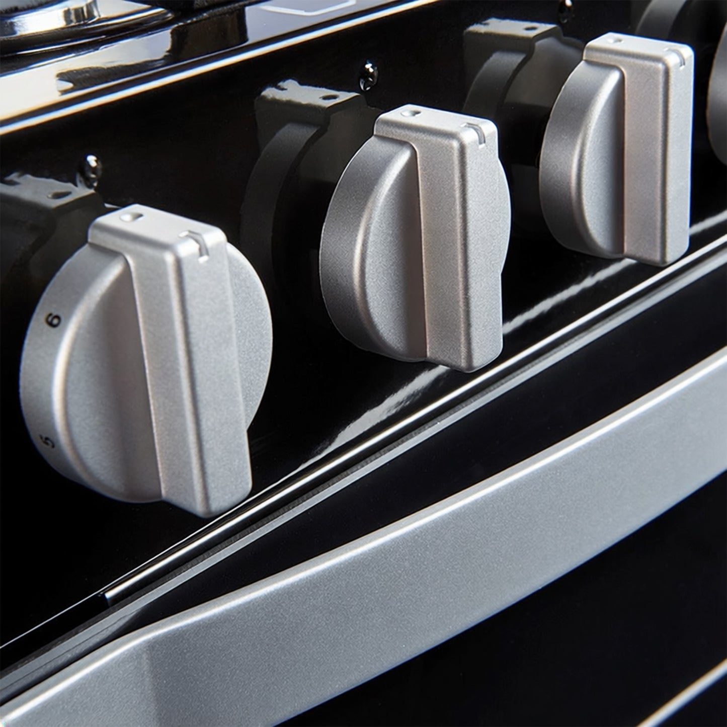 Dometic MC101 Oven/Grill with 3+1 Burner Cooktop